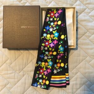 NWOT Louis Vuitton Silk Floral Bandeau Scarf